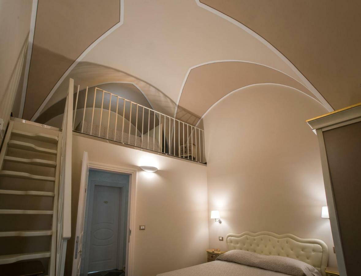 Palazzo Bove Bed & Breakfast Galatone Bagian luar foto