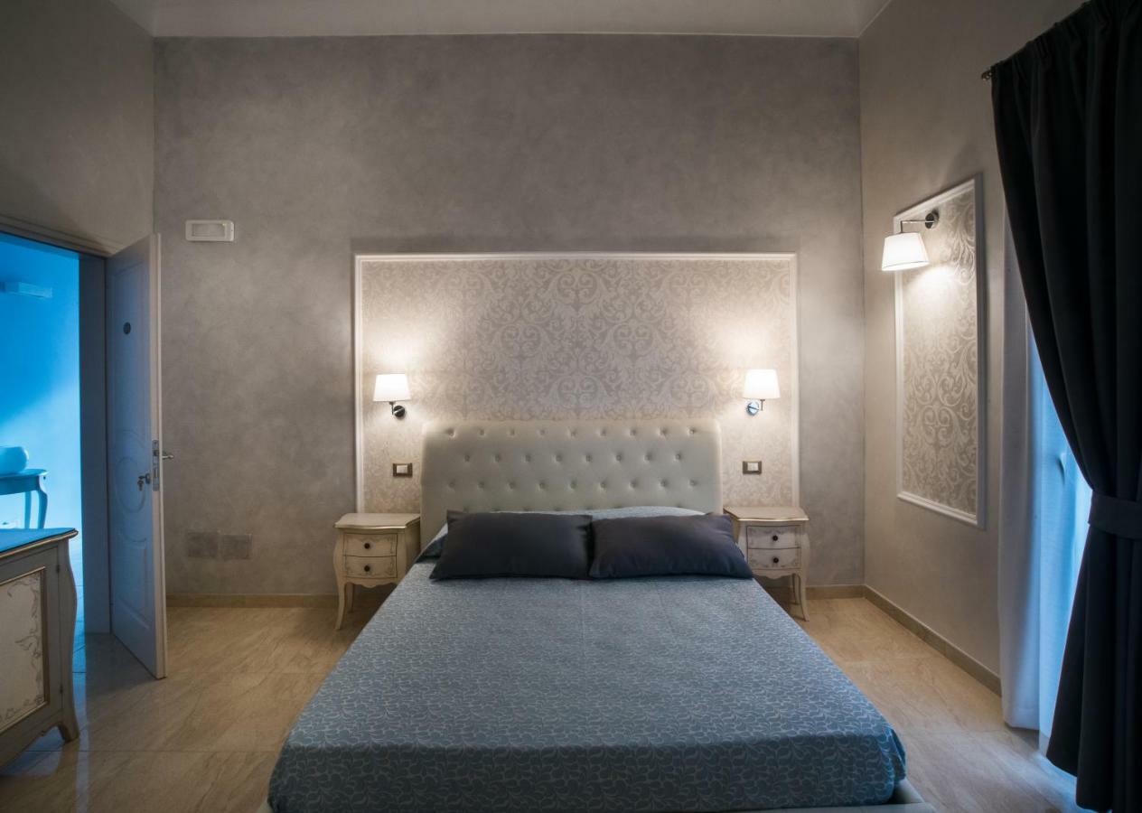 Palazzo Bove Bed & Breakfast Galatone Bagian luar foto